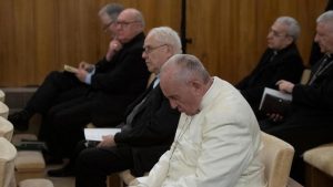 67ddef12-4556-11e9-a48f-e8a9e82a7782_The Pope and the Curia during the Spiritual Exercises in Ariccia